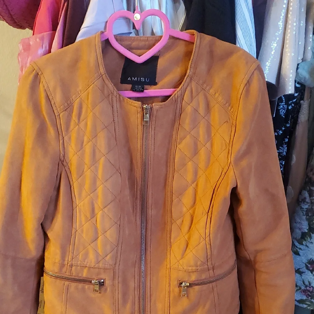 Amisu Quilted Faux Leather Jacket in Camel Brown - Picture 3 of 7